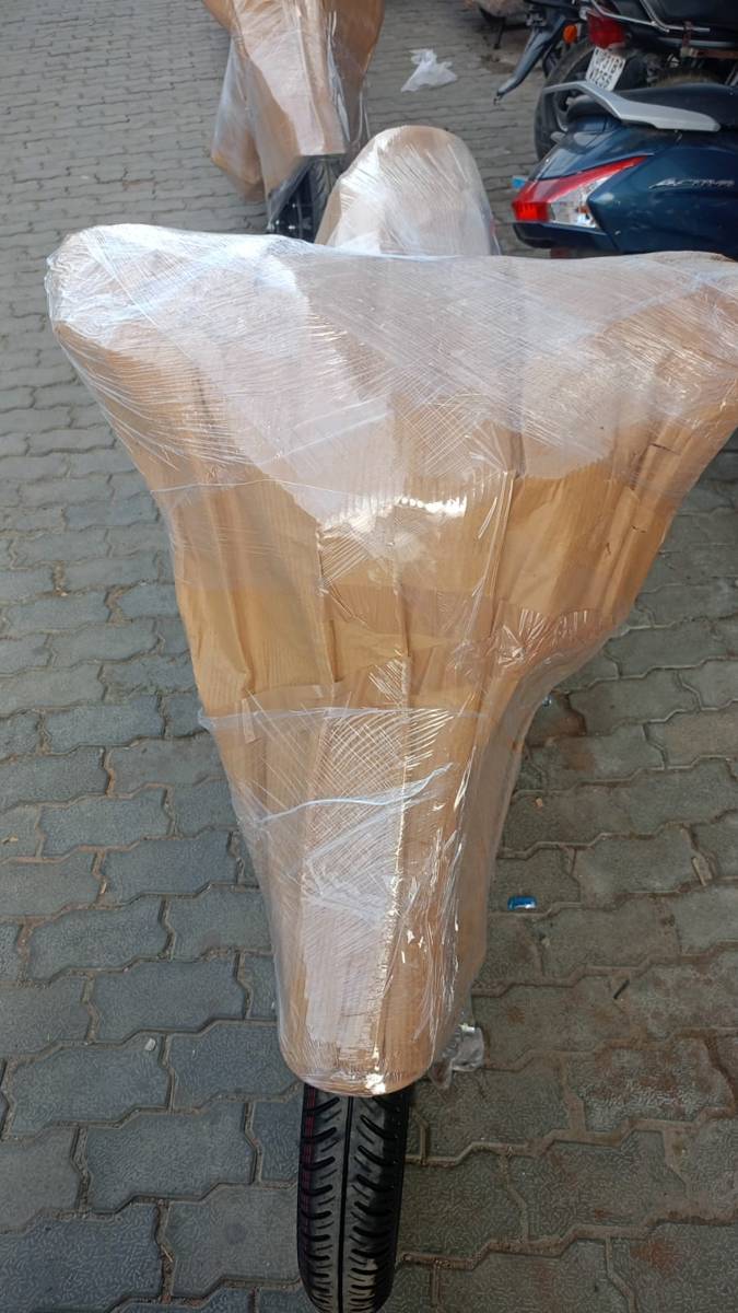 Packing and moving work by DLF Cargo Movers near Palam Vihar, Gurgaon